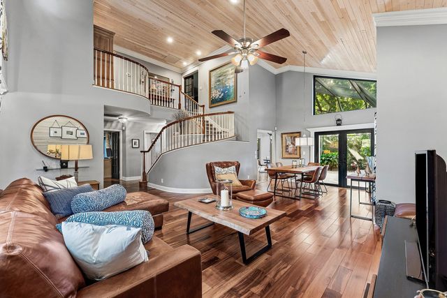 10664 San Bernardino Way, Boca Raton, FL 33428