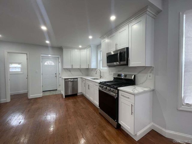 22 Colonial Avenue, Freeport, NY 11520