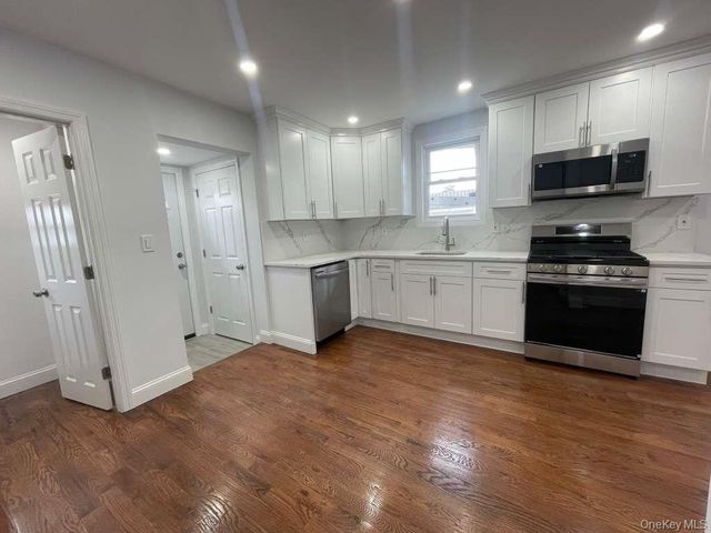 22 Colonial Avenue, Freeport, NY 11520