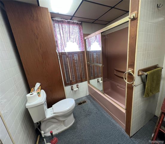 1061 Lansing Street, Detroit, MI 48209