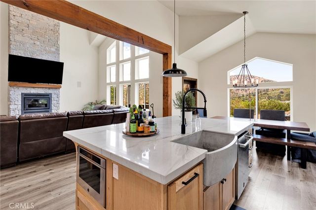 2324 Zermatt, Wrightwood, CA 92397