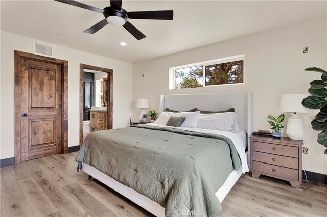 2324 Zermatt, Wrightwood, CA 92397