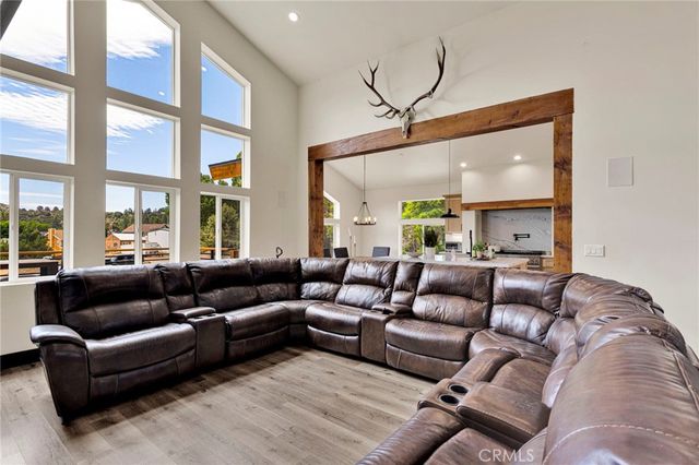 2324 Zermatt, Wrightwood, CA 92397
