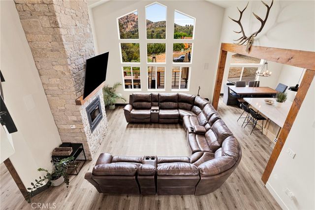 2324 Zermatt, Wrightwood, CA 92397