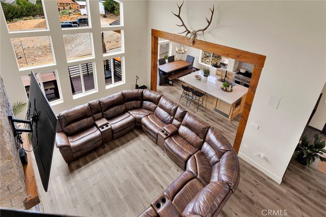 2324 Zermatt, Wrightwood, CA 92397