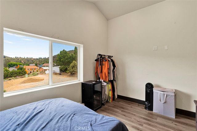 2324 Zermatt, Wrightwood, CA 92397