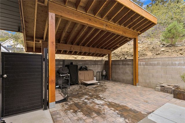 2324 Zermatt, Wrightwood, CA 92397