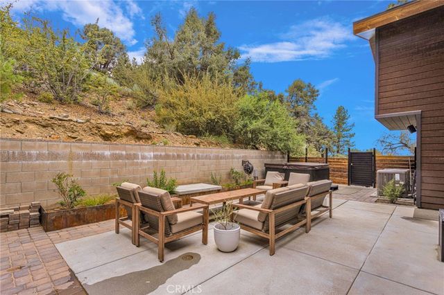 2324 Zermatt, Wrightwood, CA 92397