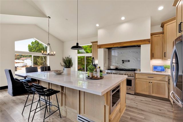 2324 Zermatt, Wrightwood, CA 92397