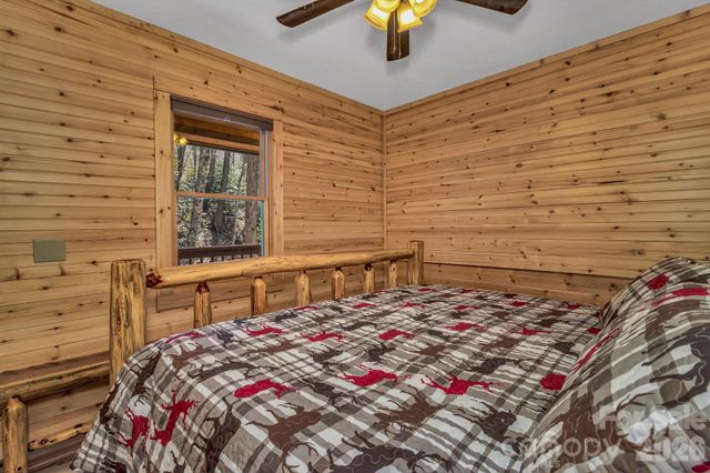 1100 Panther Branch Road, Canton, NC 28716