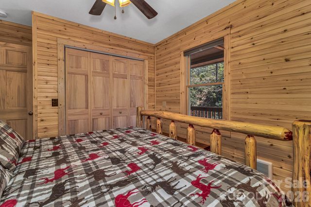 1100 Panther Branch Road, Canton, NC 28716