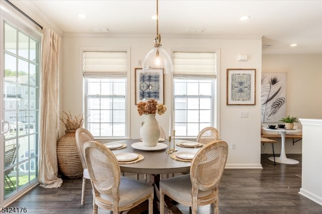 125 Sequoia Dr, Cedar Grove Twp., NJ 07009