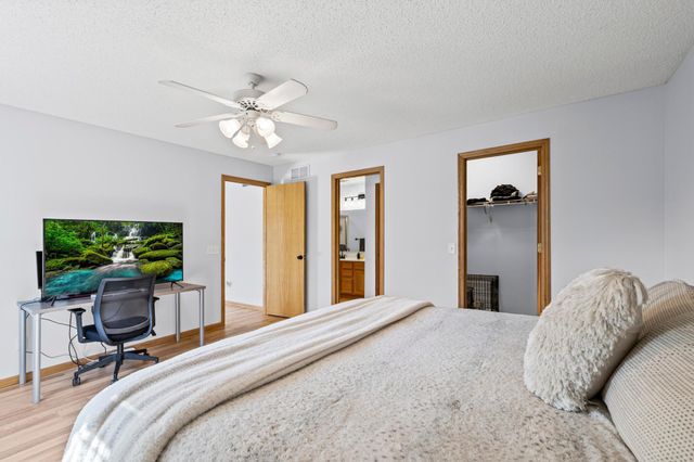 343 Heritage Trail, Circle Pines, MN 55014