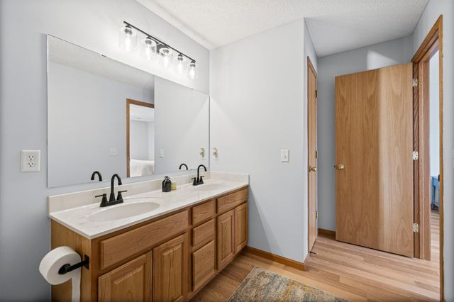 343 Heritage Trail, Circle Pines, MN 55014