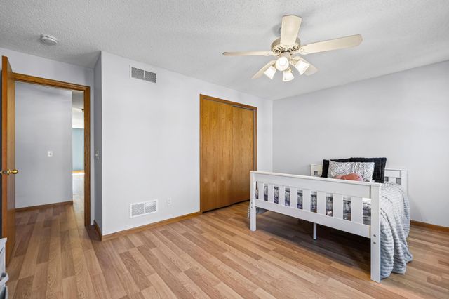 343 Heritage Trail, Circle Pines, MN 55014