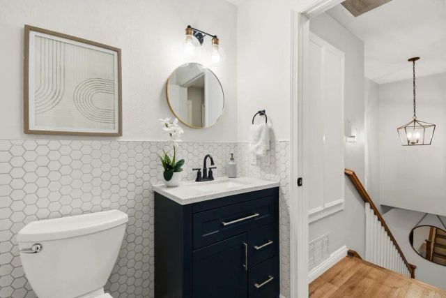 10640 King Phillip Court, Santee, CA 92071