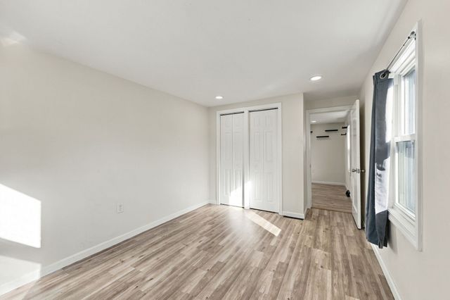 196 Clarendon Ave, Chicopee, MA 01013