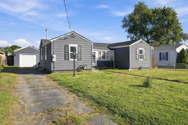 196 Clarendon Ave, Chicopee, MA 01013