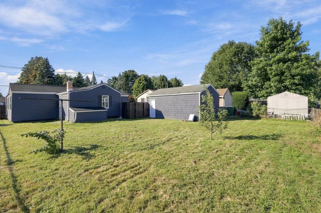 196 Clarendon Ave, Chicopee, MA 01013
