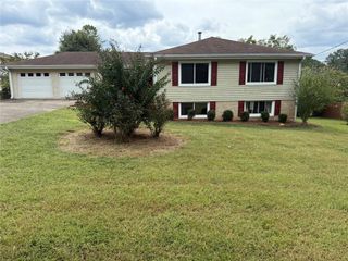 1106 Lincoln Drive, Marietta, GA 30066