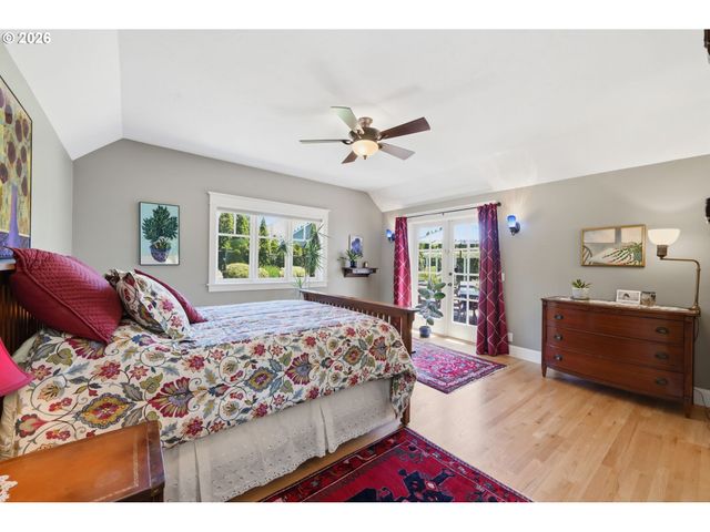 743 CLUB Way, Eugene, OR 97401
