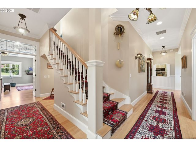 743 CLUB Way, Eugene, OR 97401