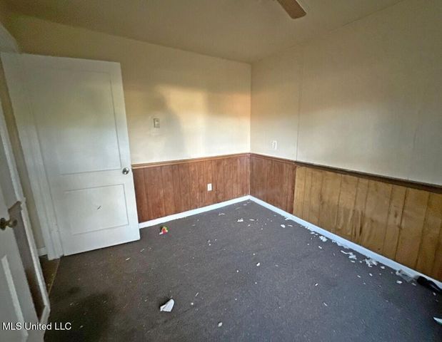 2566 Mcdowell Circle, Jackson, MS 39204