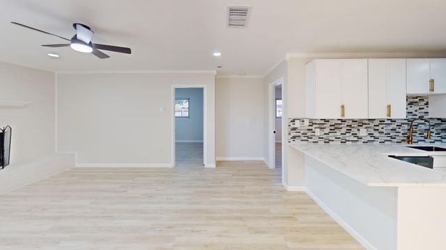 5409 Ledgestone, Fort Worth, TX 76132