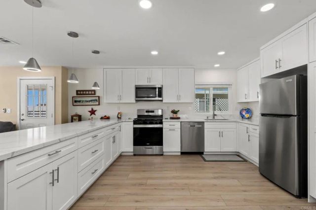 7467 Mission Gorge 104, Santee, CA 92071