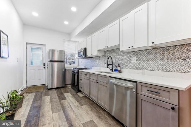 737 DOLPHIN ST, Baltimore, MD 21217