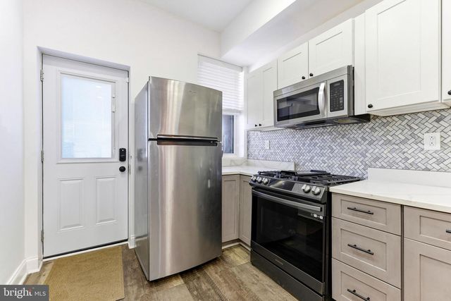 737 DOLPHIN ST, Baltimore, MD 21217