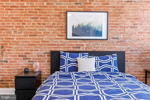 737 DOLPHIN ST, Baltimore, MD 21217