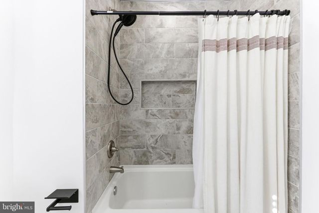 737 DOLPHIN ST, Baltimore, MD 21217