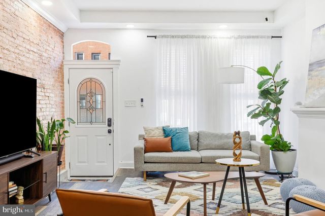 737 DOLPHIN ST, Baltimore, MD 21217