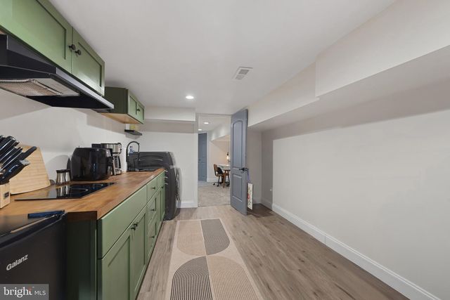 737 DOLPHIN ST, Baltimore, MD 21217