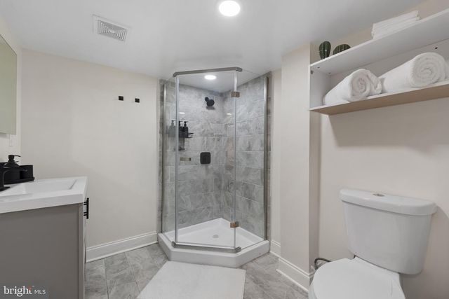 737 DOLPHIN ST, Baltimore, MD 21217