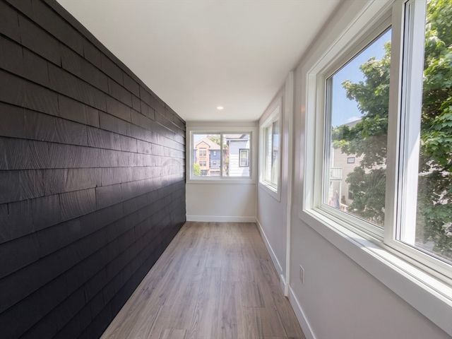 10 Pearl 2, Everett, MA 02149