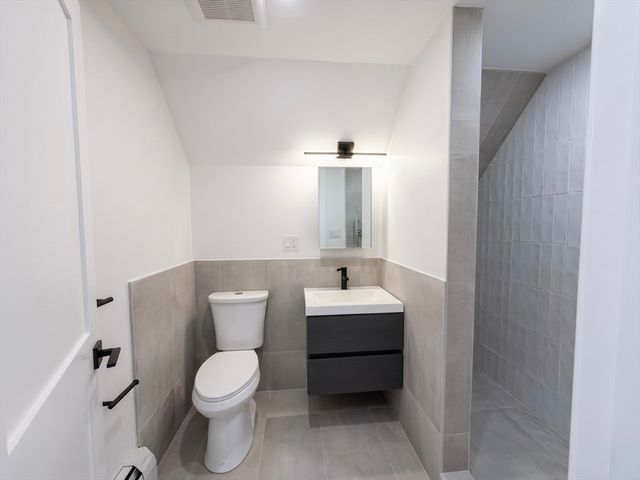 10 Pearl 2, Everett, MA 02149