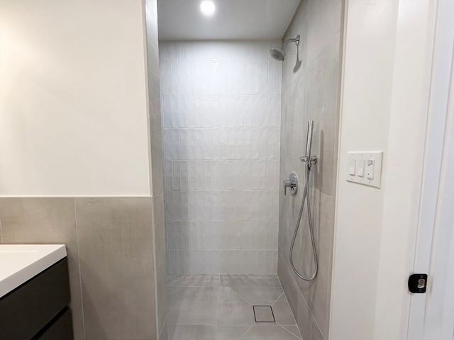 10 Pearl 2, Everett, MA 02149