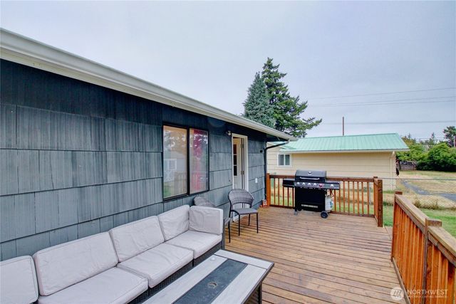 49 SW 8th Avenue, Oak Harbor, WA 98277
