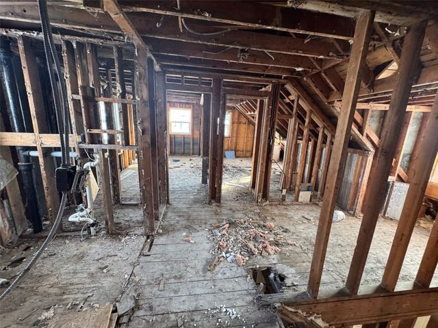 1740 5th Avenue SE, Cedar Rapids, IA 52403