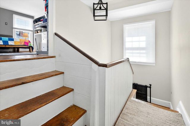 14 W DELAWARE AVE, Pennington, NJ 08534