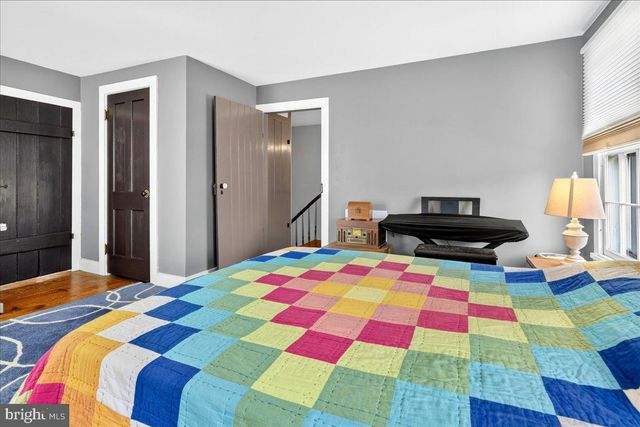 14 W DELAWARE AVE, Pennington, NJ 08534