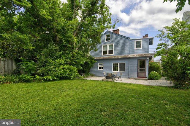 14 W DELAWARE AVE, Pennington, NJ 08534