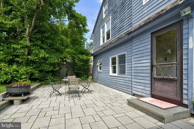 14 W DELAWARE AVE, Pennington, NJ 08534