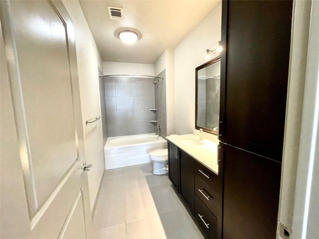 3788 Richmond Avenue 1125, Houston, TX 77046