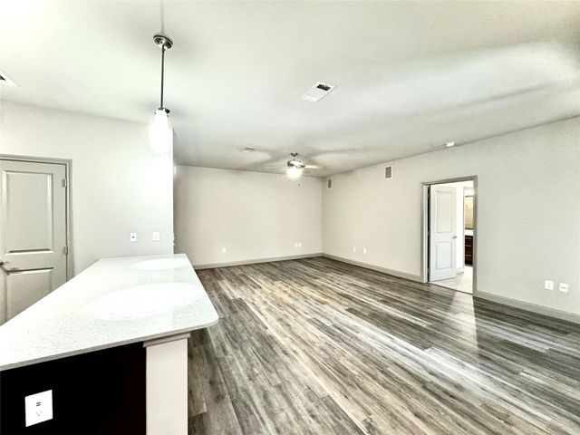 3788 Richmond Avenue 1125, Houston, TX 77046