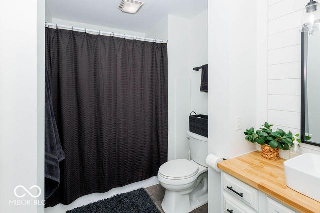 2321 Oak Park Drive, Richmond, IN 47374