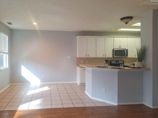 27 Summerhaze Circle, The Woodlands, TX 77382