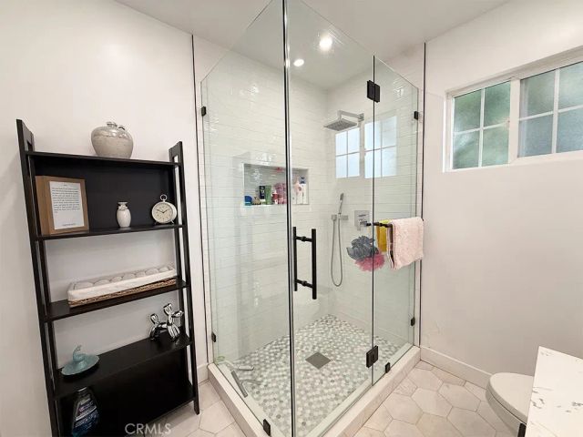 555 Hickory Lane, Pasadena, CA 91103